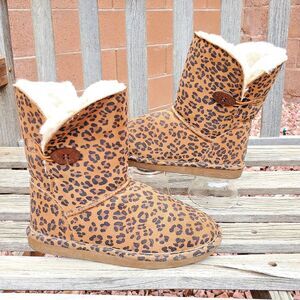 Bearpaw Boots Elena Size 8 Suede Cheetah Leopard Sheepskin Single Button EU 39